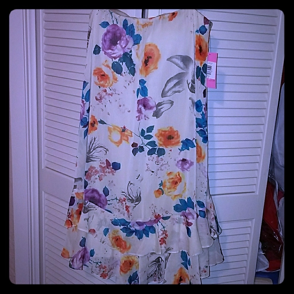 Isaac Mizrahi flowy strapless dress size 8